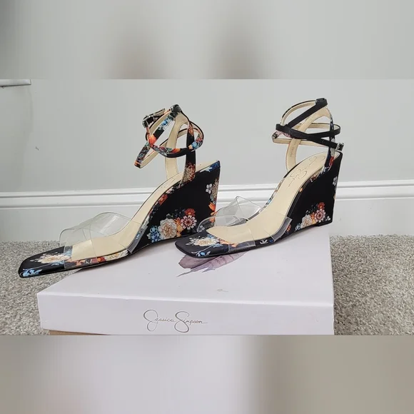 Jessica Simpson Arlisa Wedge Sandal - Picture 4 of 7